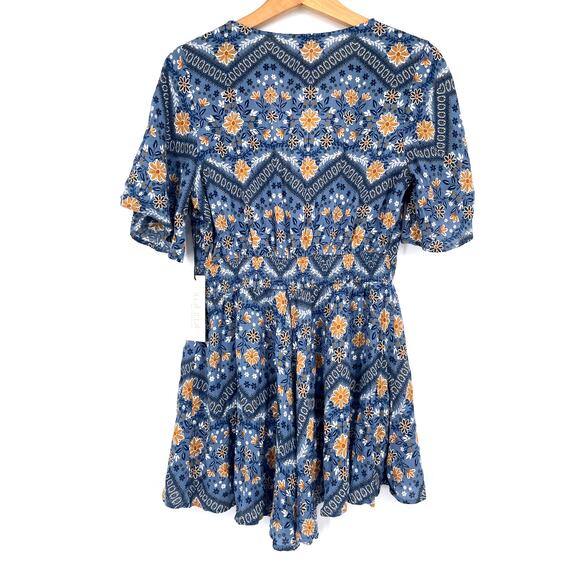 ILLA ILLA NWT Boho Tie-Front Floral Cutout Romper Blue/Yellow/White Size L - Picture 5 of 8
